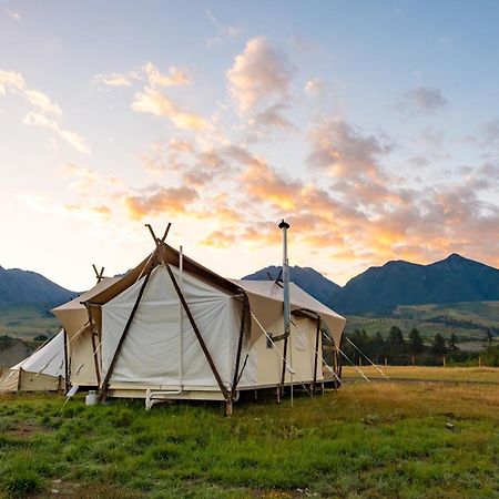 Under Canvas North Yellowstone - Paradise Valley Livingston Eksteriør bilde
