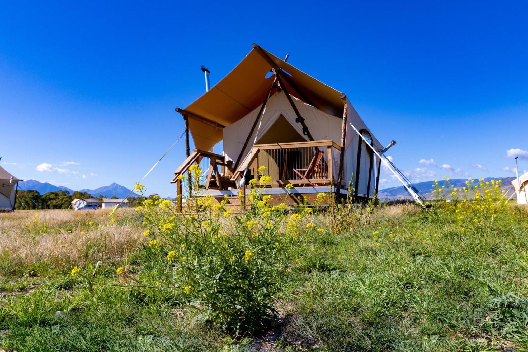 Under Canvas North Yellowstone - Paradise Valley Livingston Eksteriør bilde