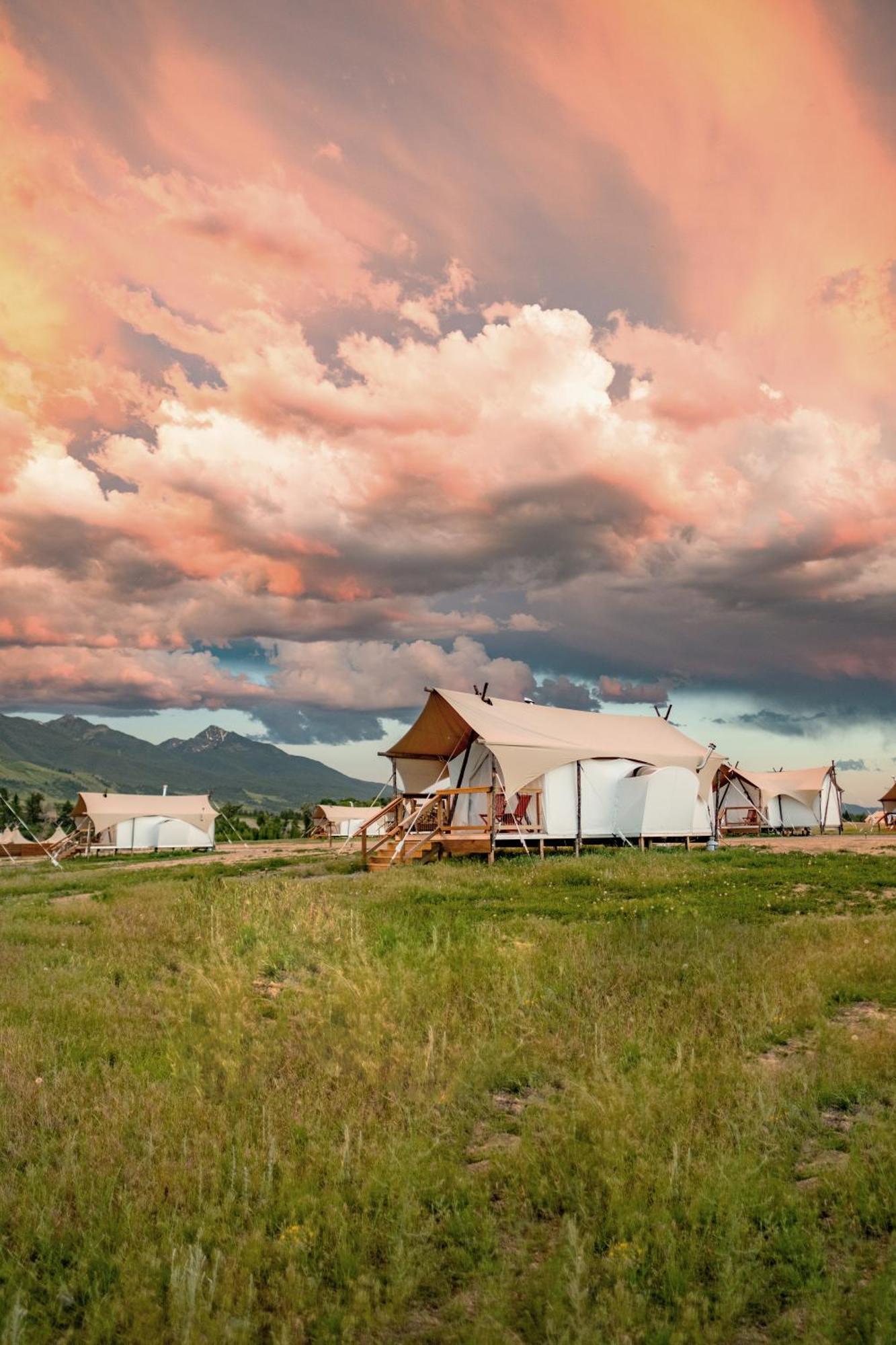 Under Canvas North Yellowstone - Paradise Valley Livingston Eksteriør bilde